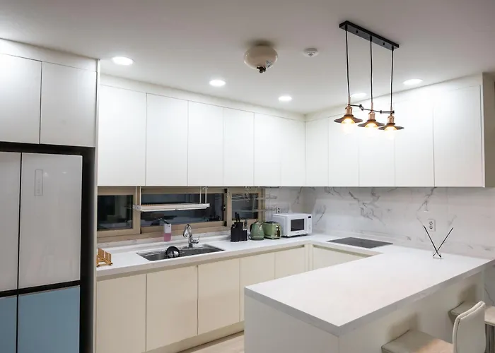Dear Moon Apartment